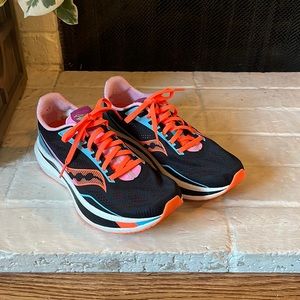 Great condition Saucony Endorphin Pro